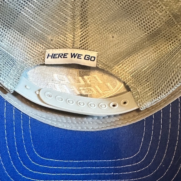 Bud Light Blue Gray Mesh Snap Back Trucker Cap - Picture 3 of 3